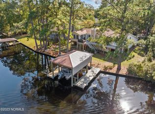 110 Bowline Rd, New Bern, NC 28562