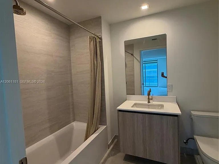 77 SE 5th St #2106 — Photo 18