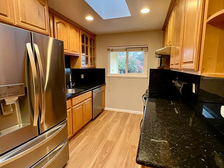 1550 Magpie Ln — Photo 11
