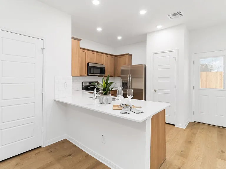 15526 Suess Hl #1 — Photo 12