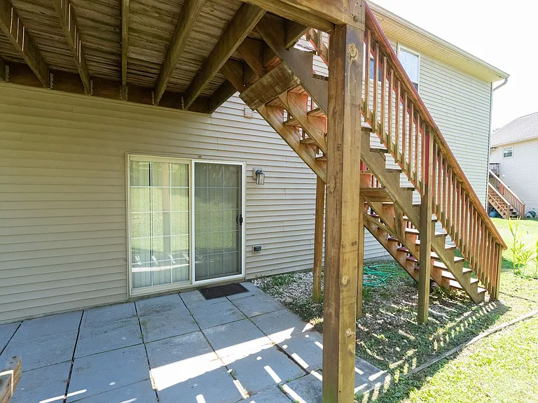 2072 Sheaffer Rd — Photo 4