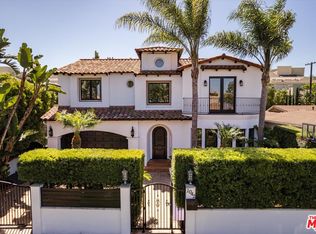 1042 Berkeley Dr, Marina Del Rey, CA 90292