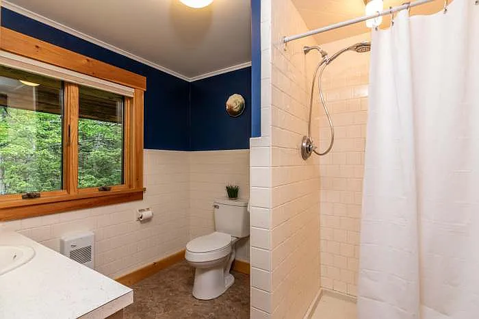 1006 Carrabassett Dr — Photo 9