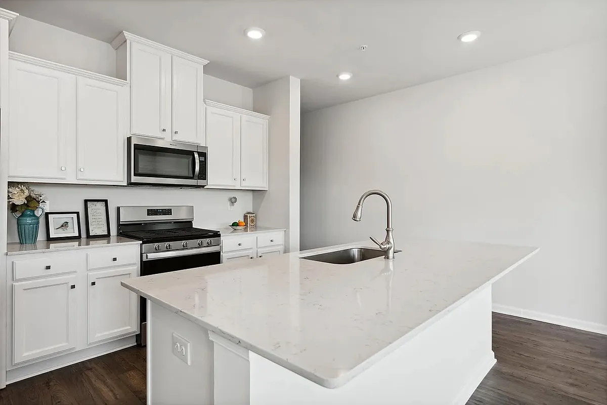 Building Photo - 76 Fonthill Ct