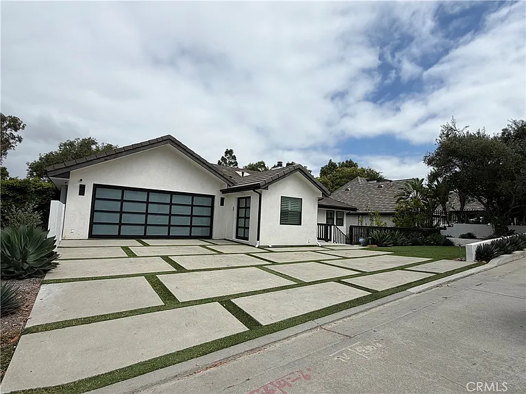 363 Newport Glen Ct — Photo 1