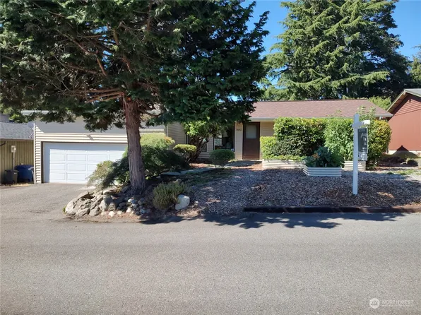 3830 S 176th Street, SeaTac, WA 98188