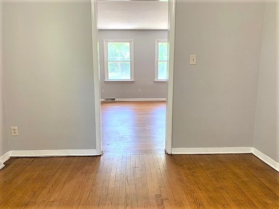 5th image of 269 Hansen Ave #2