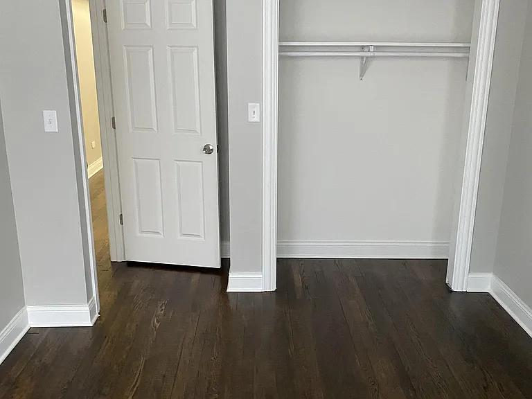 7827 S Essex Ave #3A — Photo 8