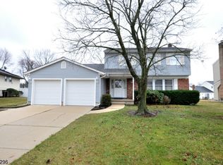 9 Conestoga Rd, Clementon, NJ 08021