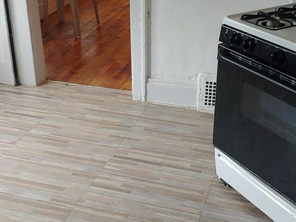 4th image of 3222 E 130th St Floor 1