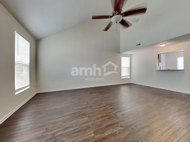 4206 N Gensen Loop — Photo 6