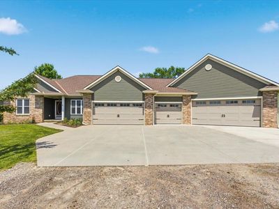 22354 Pioneer Trl, Council Bluffs, IA, 51503