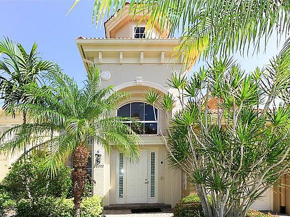2nd image of 575 Avellino Isles Cir APT 26202
