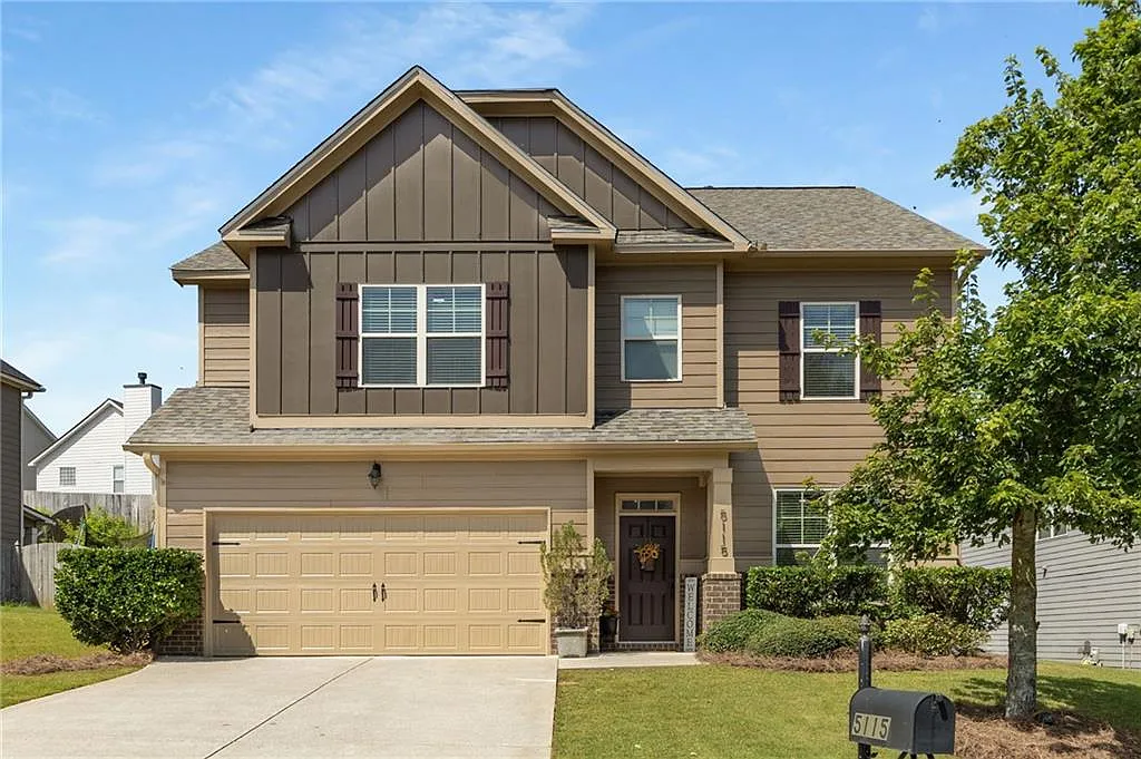 5 bed, 3.0 bath, 2956 sqft, $2,900 — Photo 1