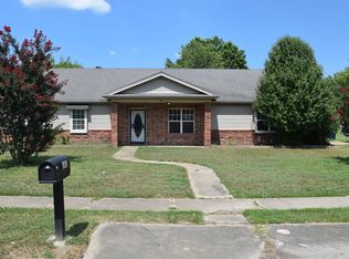 383 Colonial Dr, Marion, AR 72364