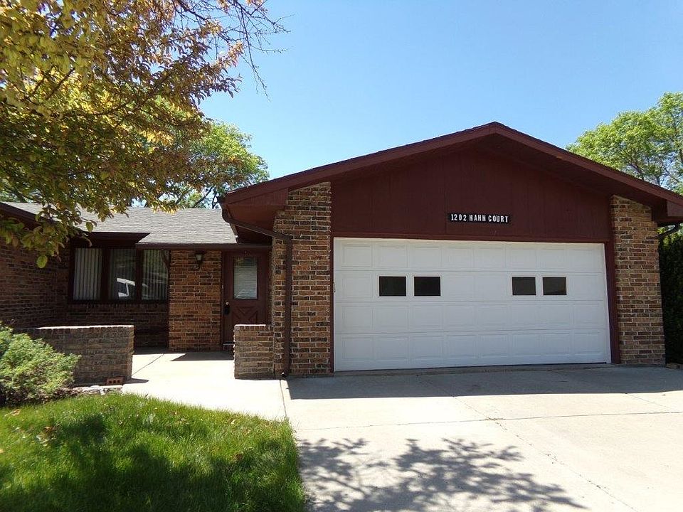 1st image of 1202 Hahn Ct