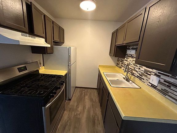 2nd image of 1805 S 37th St APT 208