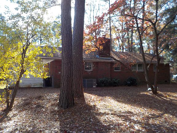 4th image of 836 Burton Street