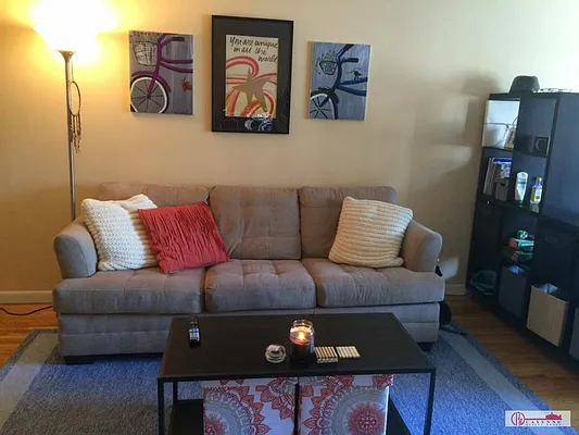 Rented by Cayenne Realty Group | media 10
