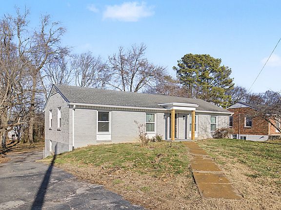 2nd image of 652 Harding Pl