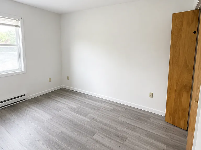 31 Railroad St #15 — Photo 5