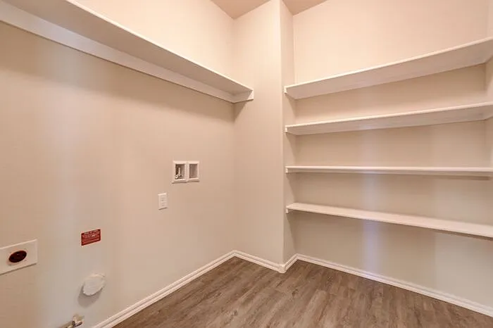 7724 S Chestnut Ave — Photo 24