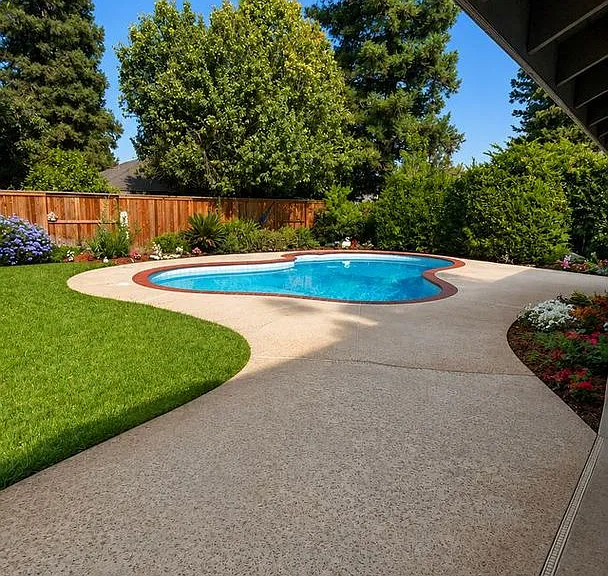 802 E Catalina Cir — Photo 3