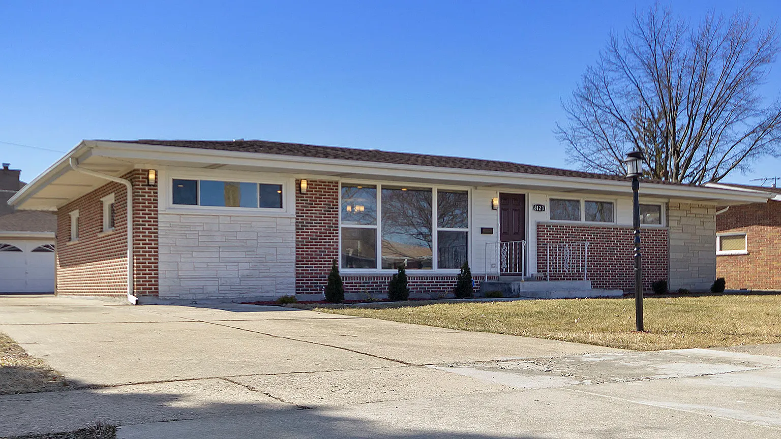8123 W Leland Ave photo 1