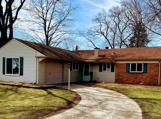 82 Oxford Ln, Glendale Heights, IL