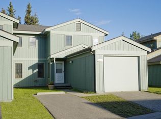 606 Wainwright Rd, Fairbanks, AK 99701