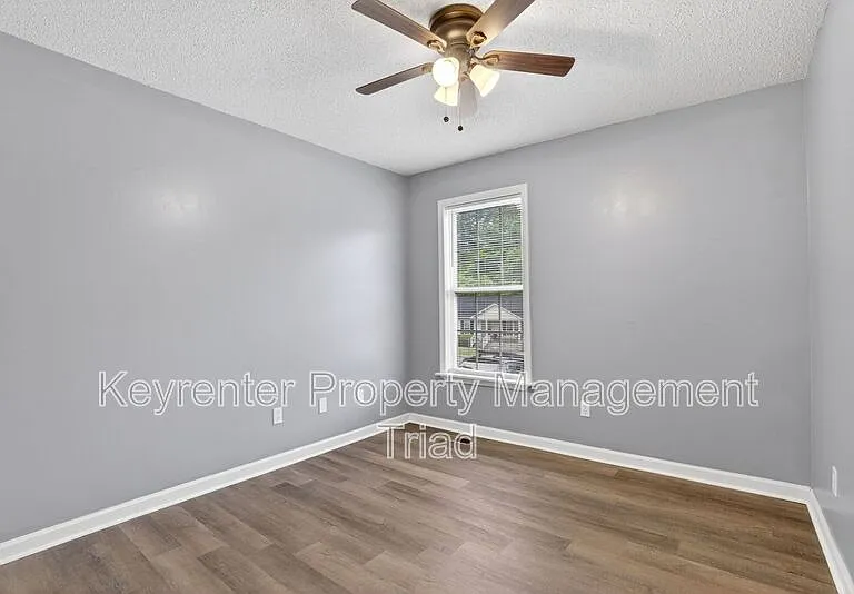 1608 McPherson St — Photo 14