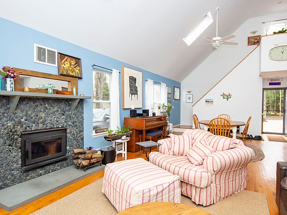 4th image of 108 Sycamore Dr