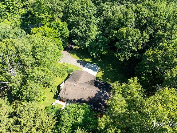 4th image of 2894 Gulliford Dr SE