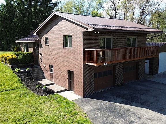 2nd image of 305 Upper Middletown Rd