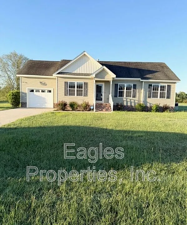 200 Labrador Ct