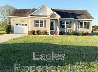 200 Labrador Ct, La Grange, NC 28551