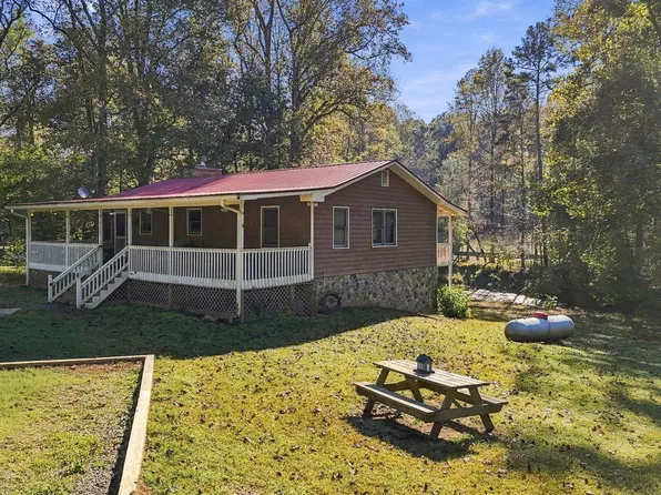 372 Misty Valley Ln, Ellijay, GA 30536
