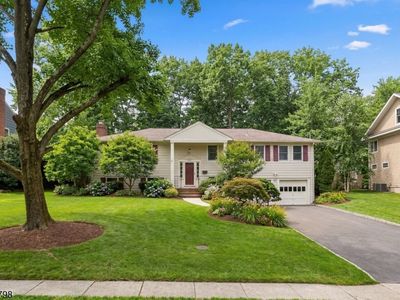61 Barchester Way, Westfield, NJ, 07090