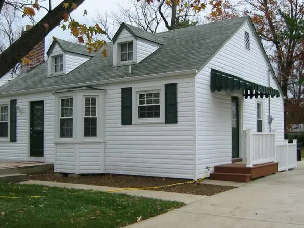 2820 Hilldale Ave, Saint Louis, MO 63144