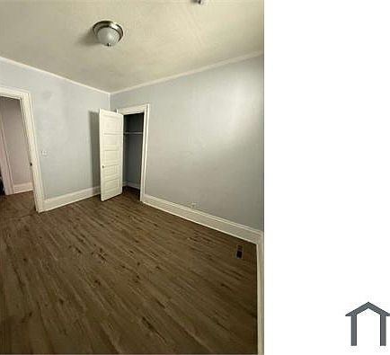 3rd image of 1621 N 38th St