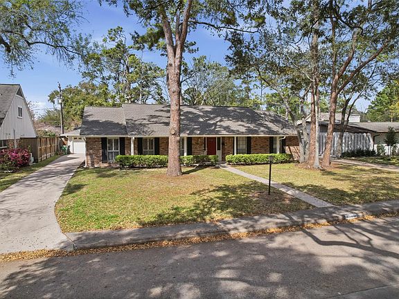 2nd image of 12318 Perthshire Rd