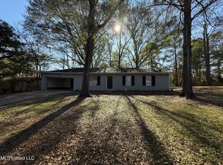 1907 Bienville Dr, Jackson, MS 39212