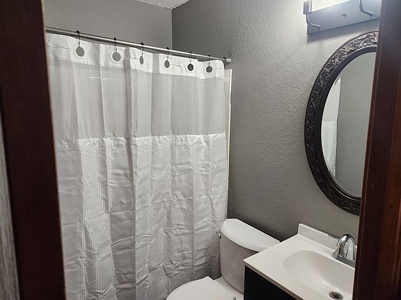 5th image of 8206 N 127th East Ave