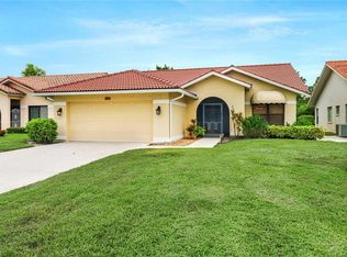 865 Kings Way, Naples, FL 34104