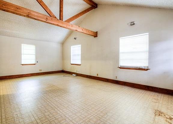 5th image of 1212 Taylor St