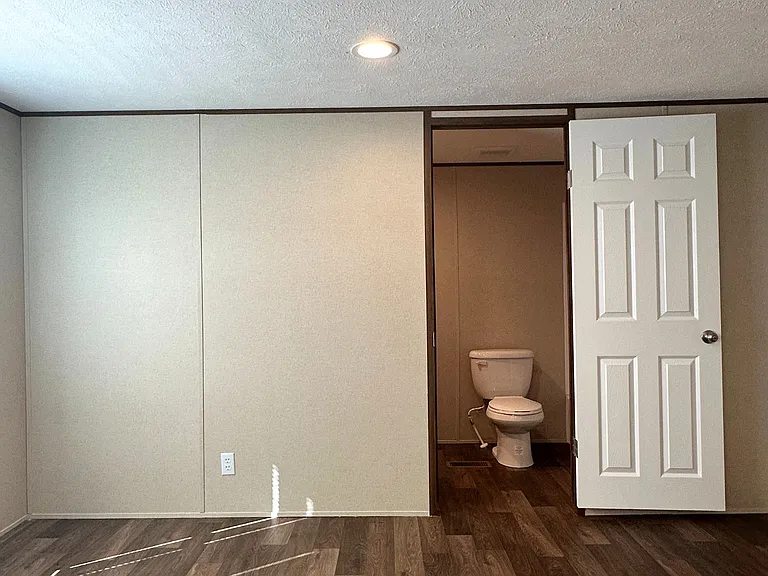 46 Meadowlark Ln — Photo 5