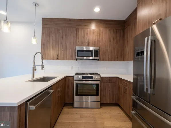 634 N 5th St APT 18, Philadelphia, PA 19123