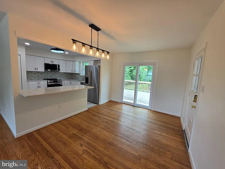 12907 Marcia Pl — Photo 8