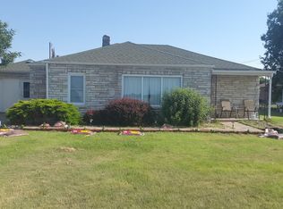 303 E 4th St, Park, KS 67751
