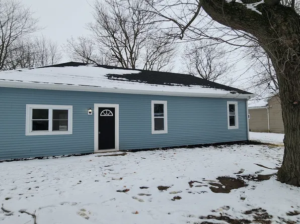 417 N West St, Ladoga, IN 47954